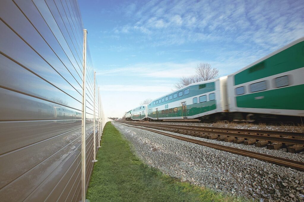 Railway sound barrier walls